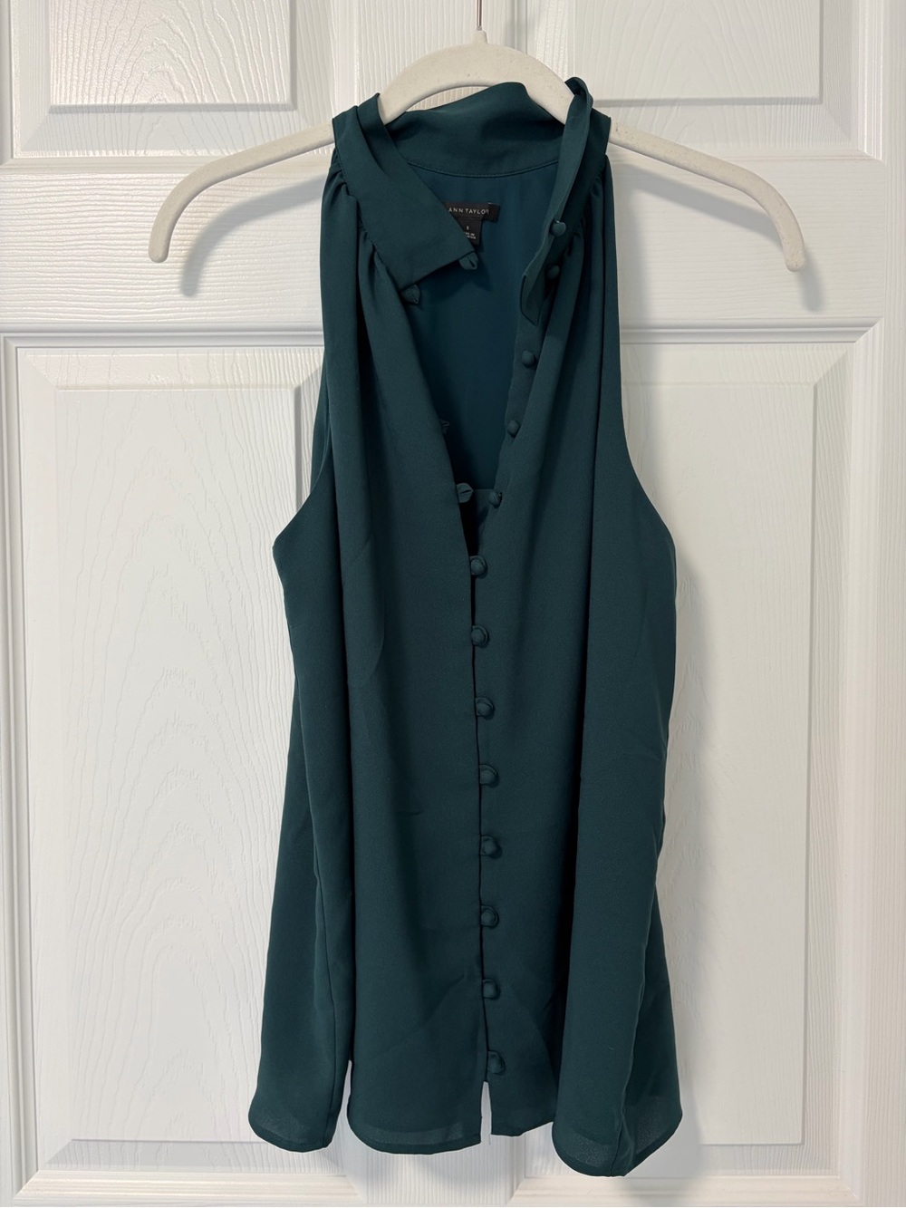 Sleeveless High-Neck Women's Top in Deep Teal